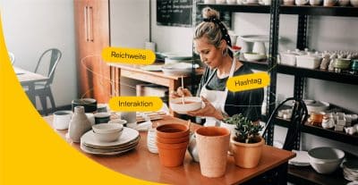 Töpferin bei der Arbeit. Um sie herum 3 Social Media Begriffe.